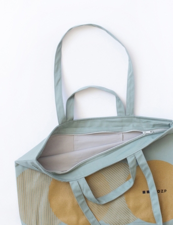 Lined interior: structure, durability, and a recyucled finish