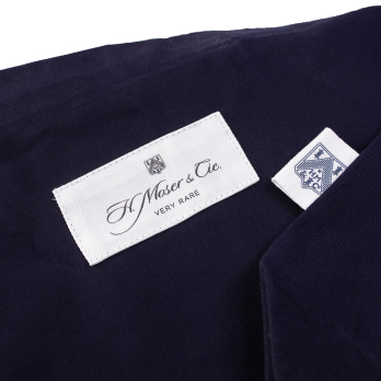 Cotton label with print on the front 